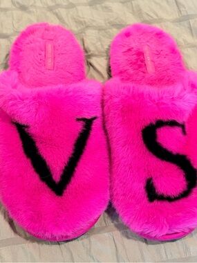 Victorias Secret Hot Pink Fuzzy Slide Slippers with Black Lettering size large
